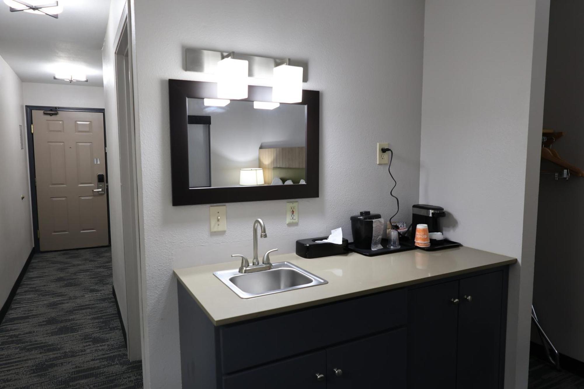 Country Inn & Suites By Radisson, Sparta, Wi Экстерьер фото