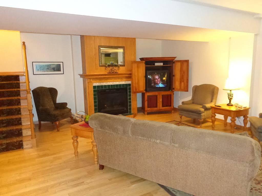 Country Inn & Suites By Radisson, Sparta, Wi Экстерьер фото
